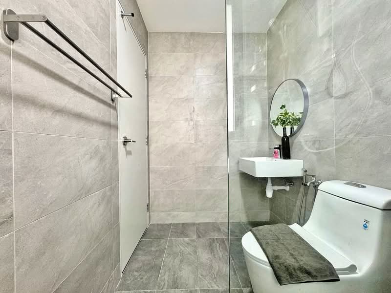 Service Residence for Rent at SUNSURIA FORUM SERVICED APARTMENT - Ray Lee - Bathroom - PropertyGuru.com.my