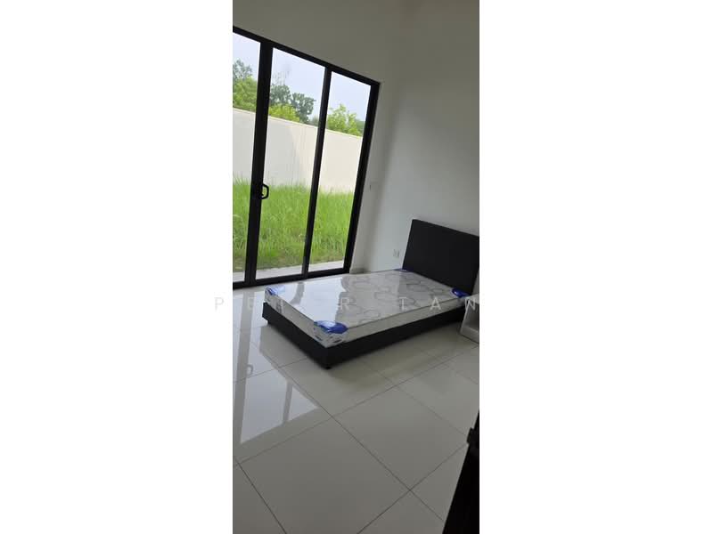 Rumah Berkembar untuk Disewa di Taman Tasik Semenyih (Semenyih) - Peter Tan - Bedroom - PropertyGuru.com.my