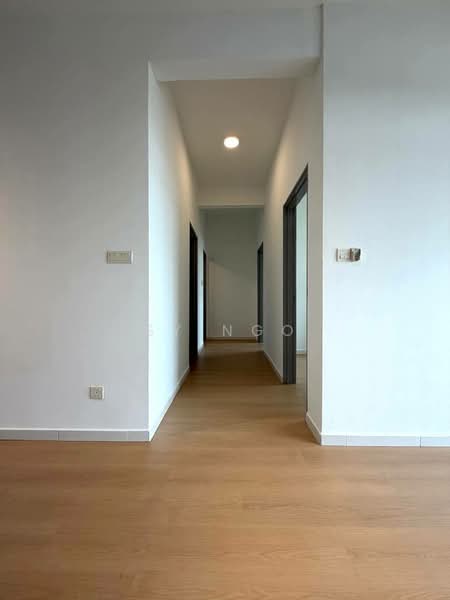 Service Residence for Sale at Sky Gardens Residences - SY Ngo - Corridor - PropertyGuru.com.my