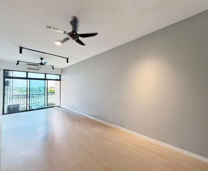 Service Residence for Sale at Sky Gardens Residences - SY Ngo - Balcony - PropertyGuru.com.my