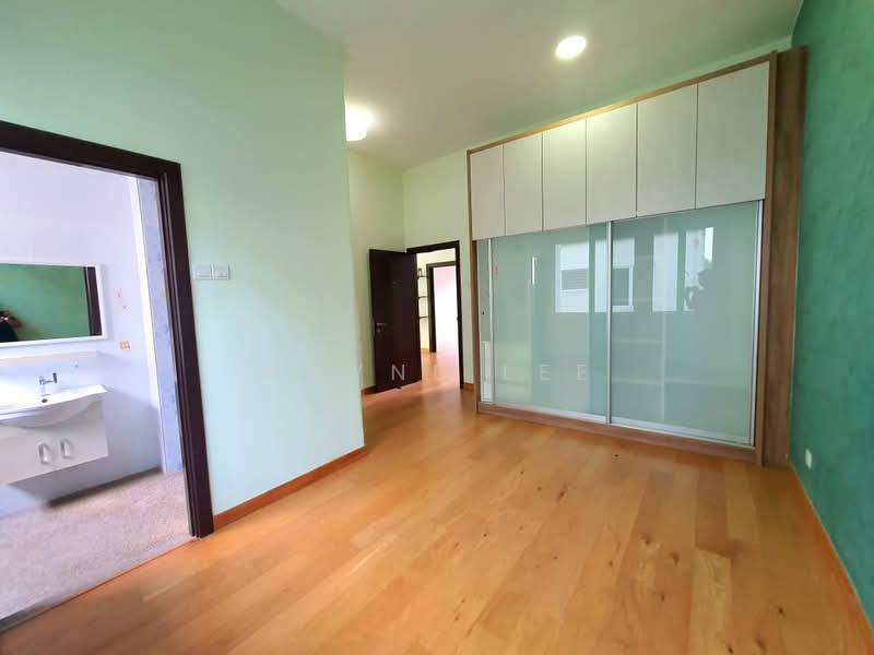 Banglo Lot Kosong untuk Dijual di Kota Kemuning (Shah Alam) - Wayne Lee - Bedroom - PropertyGuru.com.my