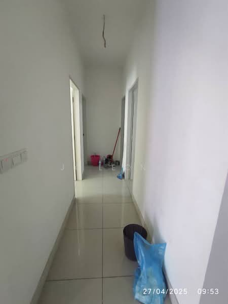Service Residence for Sale at Savanna Executive Suite @ Southville City - JK Leong - Corridor - PropertyGuru.com.my