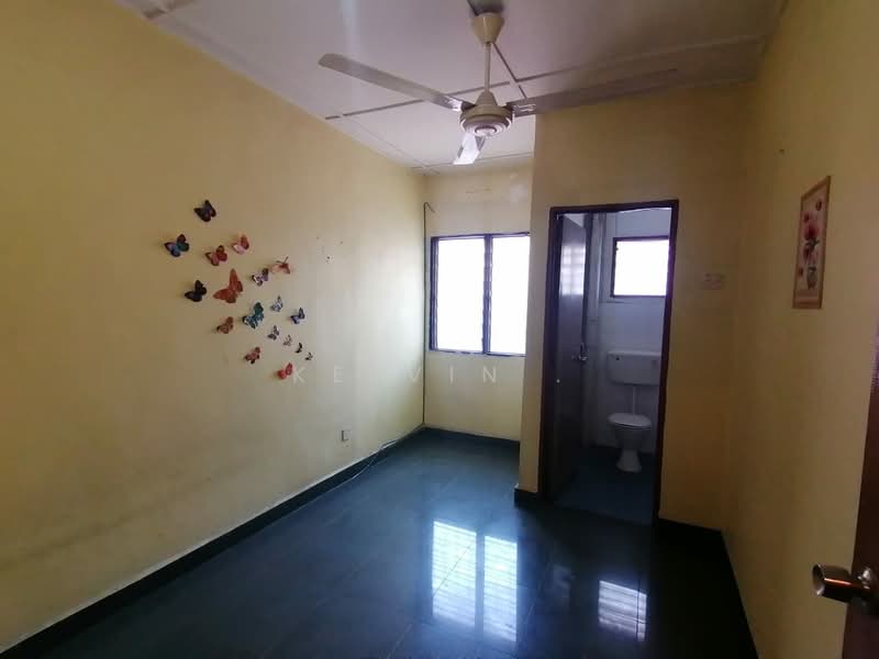 Rumah Teres 2-Tingkat untuk Dijual di Bandar Country Homes (Rawang) - Kelvin . - Interior - PropertyGuru.com.my