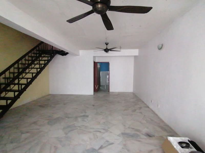 Rumah Teres 2-Tingkat untuk Dijual di Bandar Country Homes (Rawang) - Kelvin . - Interior - PropertyGuru.com.my