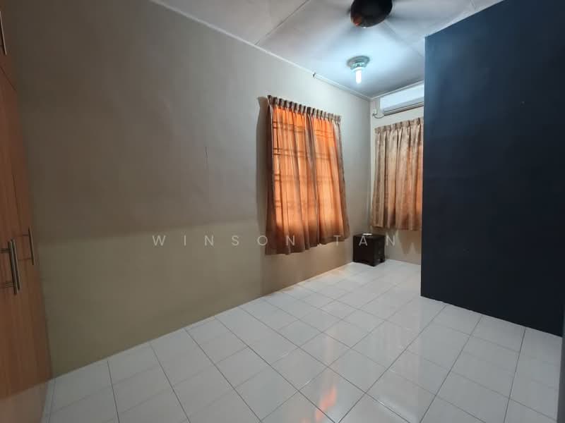 Rumah Teres 2 Tingkat untuk Dijual di Pasir Gudang (Johor) - Winson Tan - Bedroom - PropertyGuru.com.my