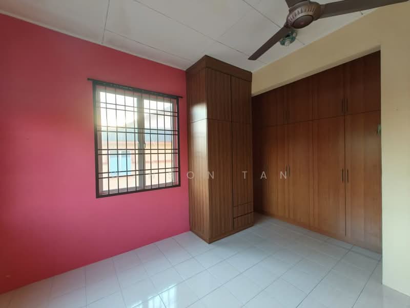 Rumah Teres 2 Tingkat untuk Dijual di Pasir Gudang (Johor) - Winson Tan - Bedroom - PropertyGuru.com.my