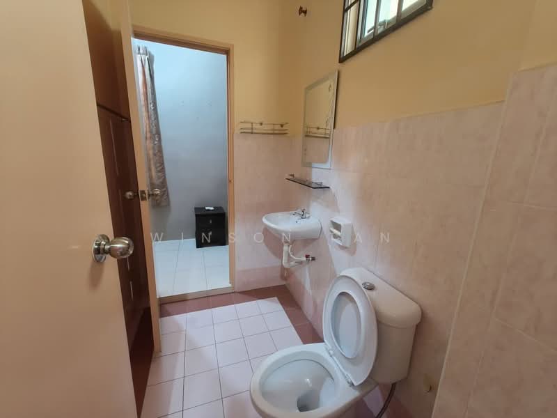 Rumah Teres 2 Tingkat untuk Dijual di Pasir Gudang (Johor) - Winson Tan - Bathroom - PropertyGuru.com.my