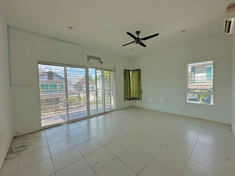 Rumah Berkembar untuk Dijual di Taman Meru (Ipoh) - Qazin Khoo - Living Room - PropertyGuru.com.my