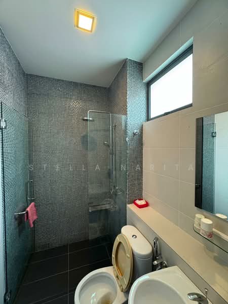 Rumah Teres 2 Tingkat untuk Disewa di Setia Eco Gardens (Gelang Patah) - Stella Narita - Bathroom - PropertyGuru.com.my