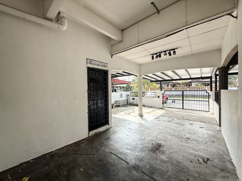 2-storey Terraced House for Sale in Taman Mok Sum (Seremban) - Azrul Othman - Exterior - PropertyGuru.com.my