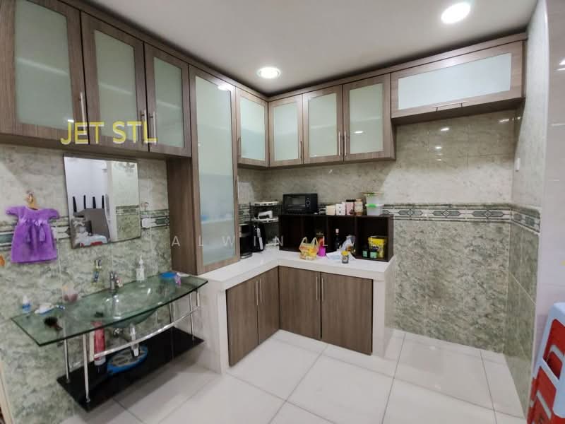Rumah Teres 2-Tingkat untuk Dijual di Klang (Selangor) - Alwin Lee - Kitchen - PropertyGuru.com.my