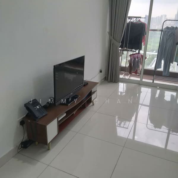 Kondominium untuk Disewa di Paraiso Residence @ The Earth - Jimmy Chang - Living Room - PropertyGuru.com.my