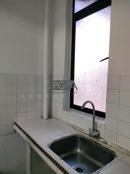 Rumah Flat untuk Dijual di Taman Sri Indah - Eugene Tung - Kitchen - PropertyGuru.com.my