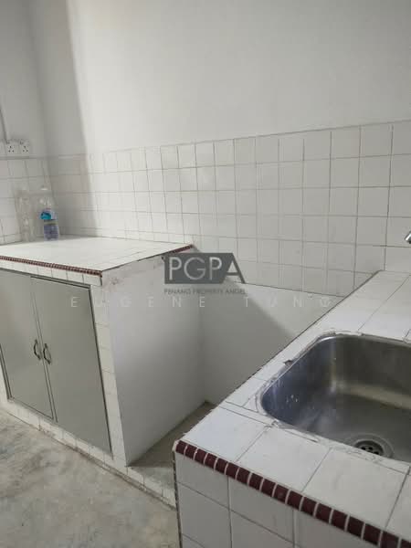 Rumah Flat untuk Dijual di Taman Sri Indah - Eugene Tung - Kitchen - PropertyGuru.com.my