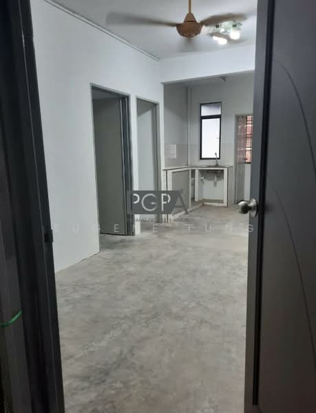 Rumah Flat untuk Dijual di Taman Sri Indah - Eugene Tung - Kitchen - PropertyGuru.com.my