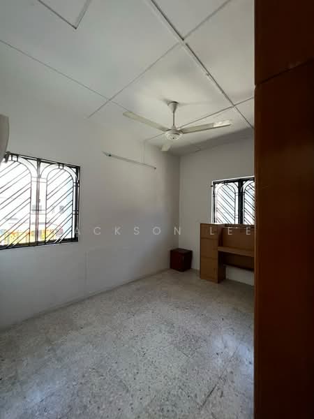 Rumah Teres 2 Tingkat untuk Dijual di Taman Klang Utama (Kapar) - Jackson Lee - Bedroom - PropertyGuru.com.my