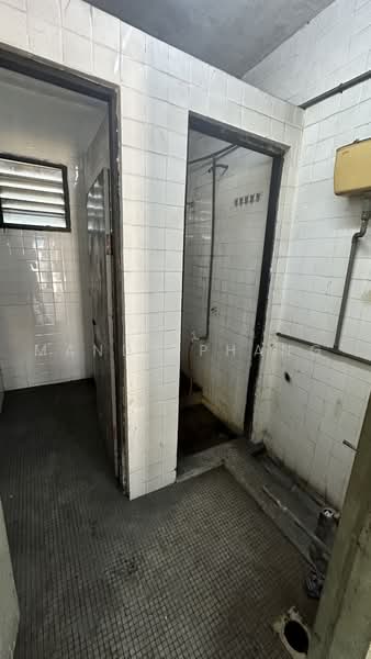 Kilang untuk Disewa di Lahat (Perak) - Mandy Phang - Bathroom - PropertyGuru.com.my