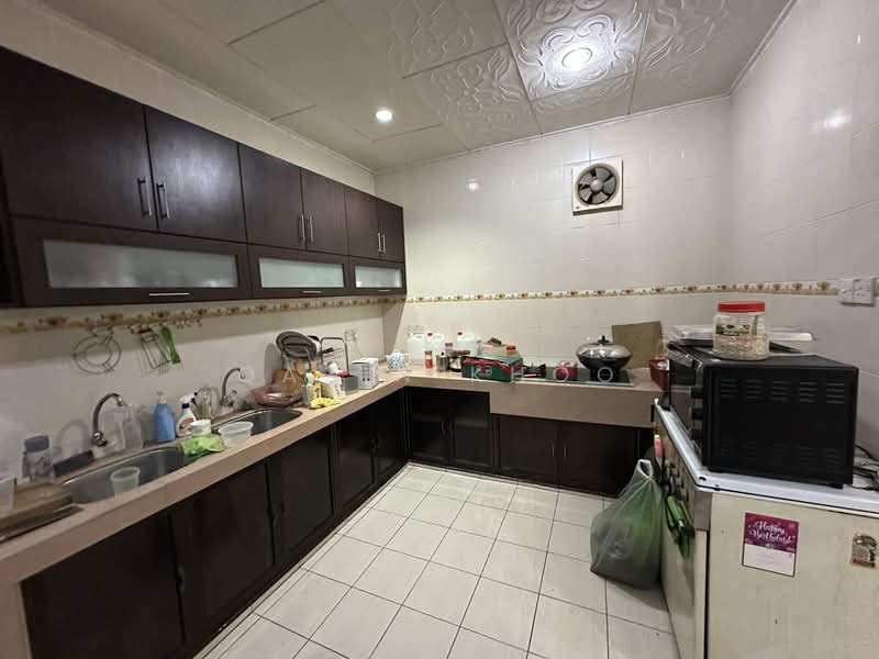 Rumah Berkembar untuk Dijual di Taman Meru (Ipoh) - Qazin Khoo - Kitchen - PropertyGuru.com.my
