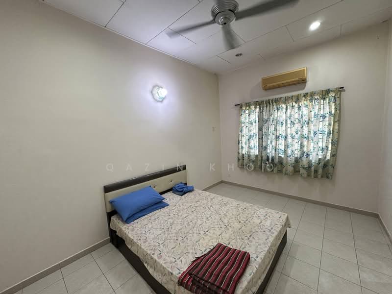 Rumah Berkembar untuk Dijual di Taman Meru (Ipoh) - Qazin Khoo - Bedroom - PropertyGuru.com.my