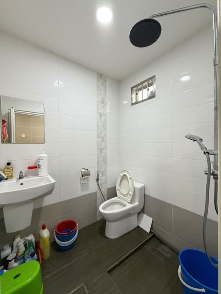 Rumah Teres 2 Tingkat untuk Dijual di Taman Pelangi (Johor Bahru) - Jeffrey Lim - Bathroom - PropertyGuru.com.my
