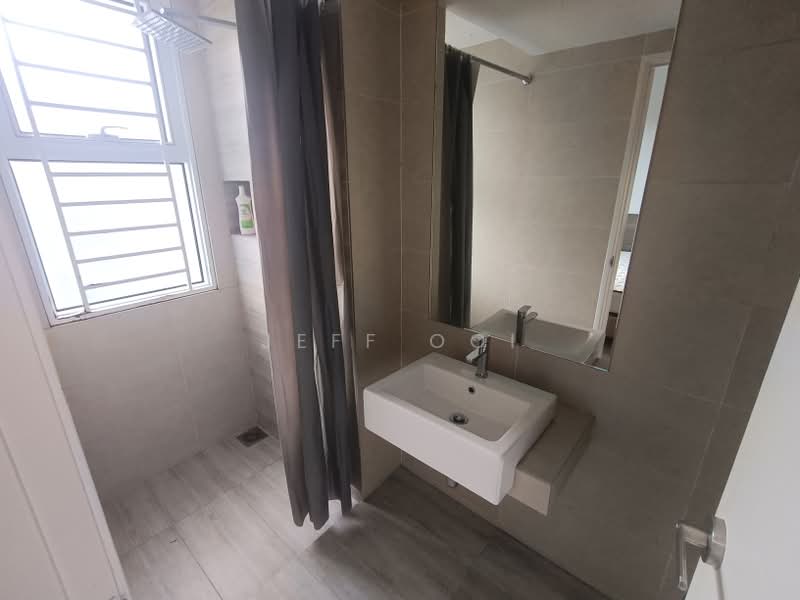 Kondominium untuk Dijual di Windmill upon Hills - Jeff Ooi - Bathroom - PropertyGuru.com.my