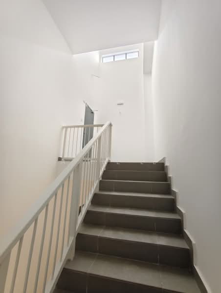Kedai / Pejabat untuk Disewa di Bandar Baru Permas Jaya (Permas Jaya) - Daphne Lee - Corridor - PropertyGuru.com.my