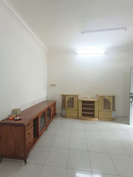 2-storey Terraced House for Rent in Ipoh (Perak) - Mandy Phang - Living Room - PropertyGuru.com.my