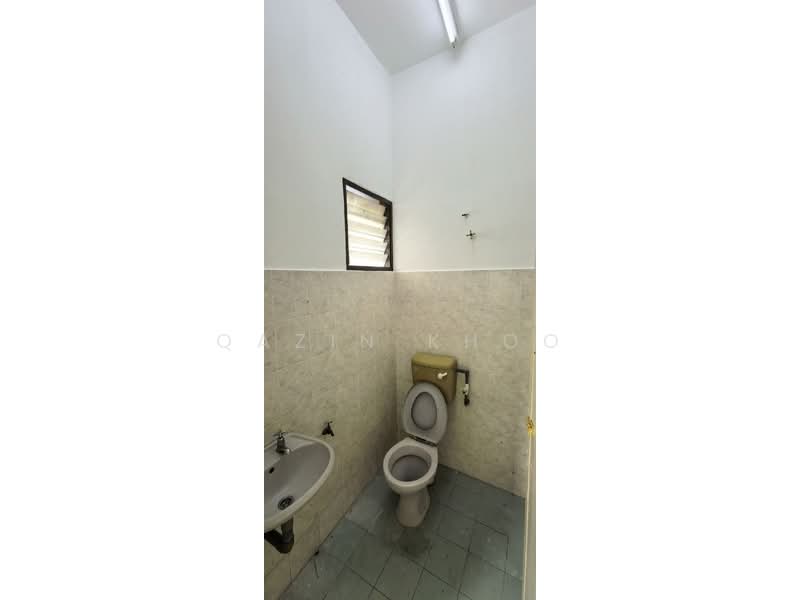 2-storey Terraced House for Rent in Bercham (Ipoh) - Qazin Khoo - Bathroom - PropertyGuru.com.my