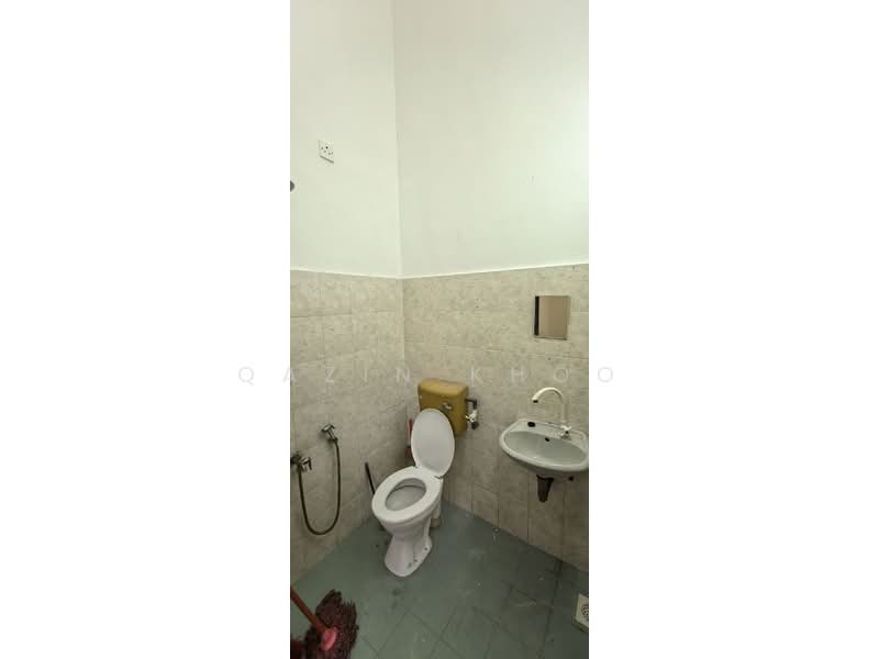2-storey Terraced House for Rent in Bercham (Ipoh) - Qazin Khoo - Bathroom - PropertyGuru.com.my