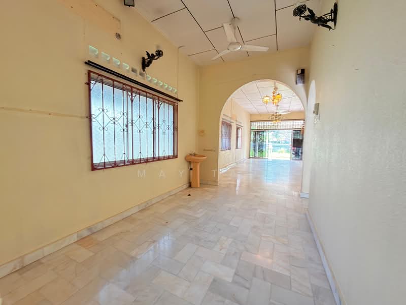 Rumah Berkembar untuk Dijual di Taman Sunrise (Kluang) - May Tan - PropertyGuru.com.my
