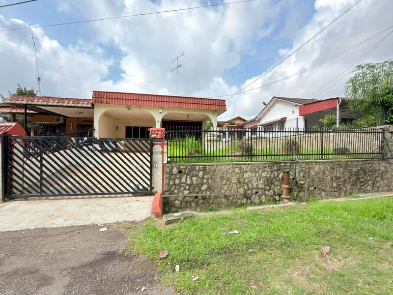 Rumah Berkembar untuk Dijual di Taman Sunrise (Kluang) - May Tan - PropertyGuru.com.my