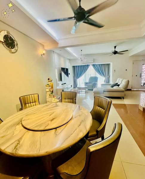 Rumah Teres 2 Tingkat untuk Dijual di Kota Kemuning (Shah Alam) - Kenjjo Yeo - Living Room - PropertyGuru.com.my