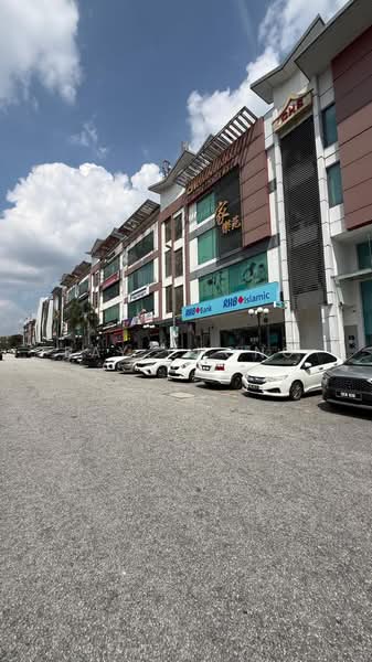 Shop for Rent in Bandar Mahkota Cheras (Cheras) - Ray Chong - Exterior - PropertyGuru.com.my