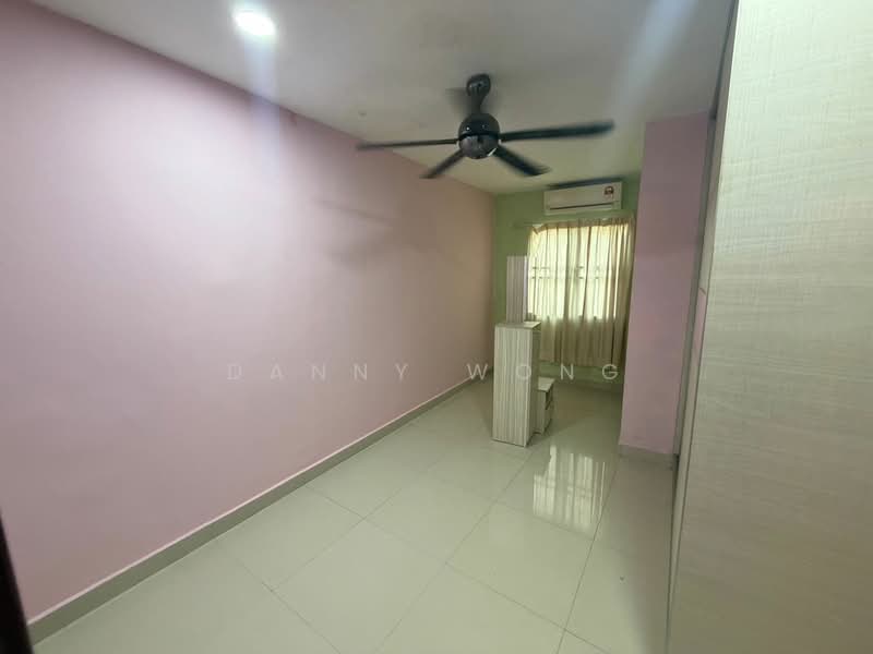 2-storey Terraced House for Sale in Rawang Perdana 2 (Rawang) - Danny Wong - Bedroom - PropertyGuru.com.my