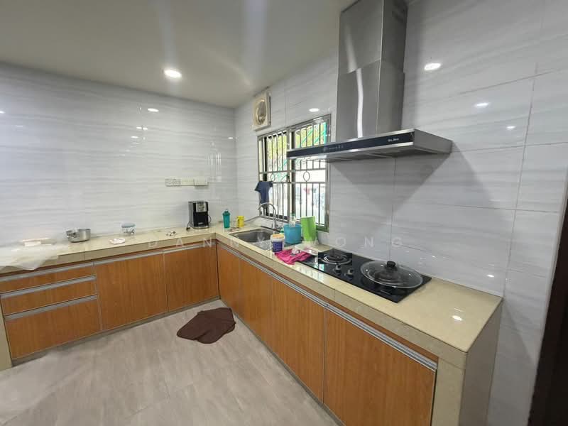 2-storey Terraced House for Sale in Rawang Perdana 2 (Rawang) - Danny Wong - Kitchen - PropertyGuru.com.my