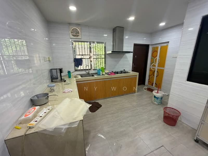 2-storey Terraced House for Sale in Rawang Perdana 2 (Rawang) - Danny Wong - Kitchen - PropertyGuru.com.my