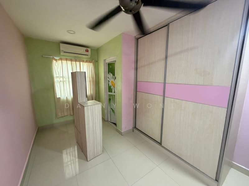 2-storey Terraced House for Sale in Rawang Perdana 2 (Rawang) - Danny Wong - Bedroom - PropertyGuru.com.my