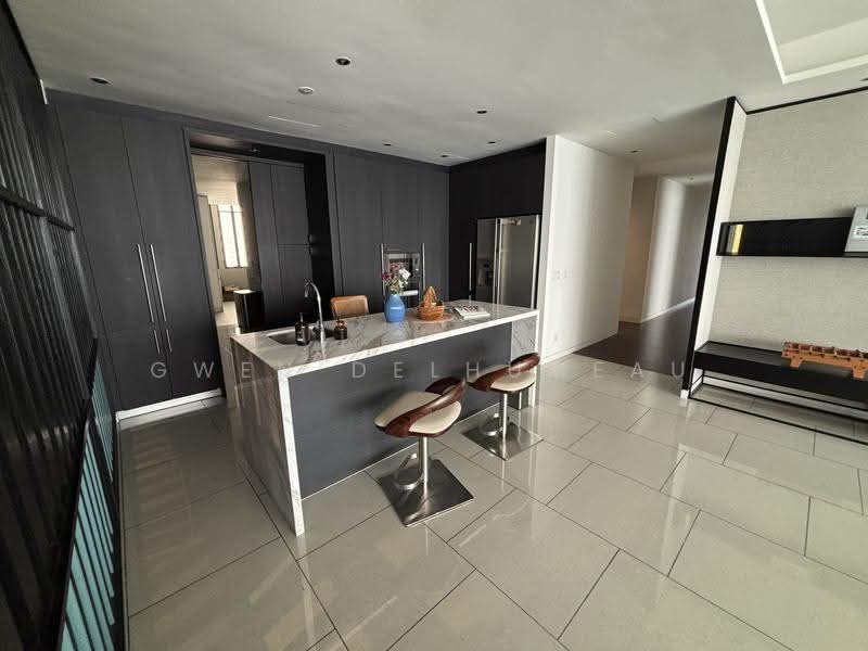 Kondominium untuk Dijual di Rhombus - Gwen Delhumeau - Kitchen - PropertyGuru.com.my