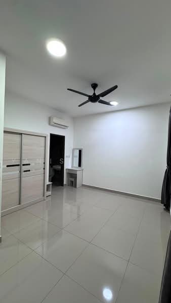 Kondominium untuk Disewa di The Henge - Yanis Cheong - Bedroom - PropertyGuru.com.my