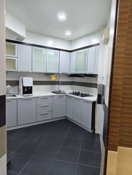 Kondominium untuk Dijual di Regency Heights Condo - Eugene Tung - Kitchen - PropertyGuru.com.my
