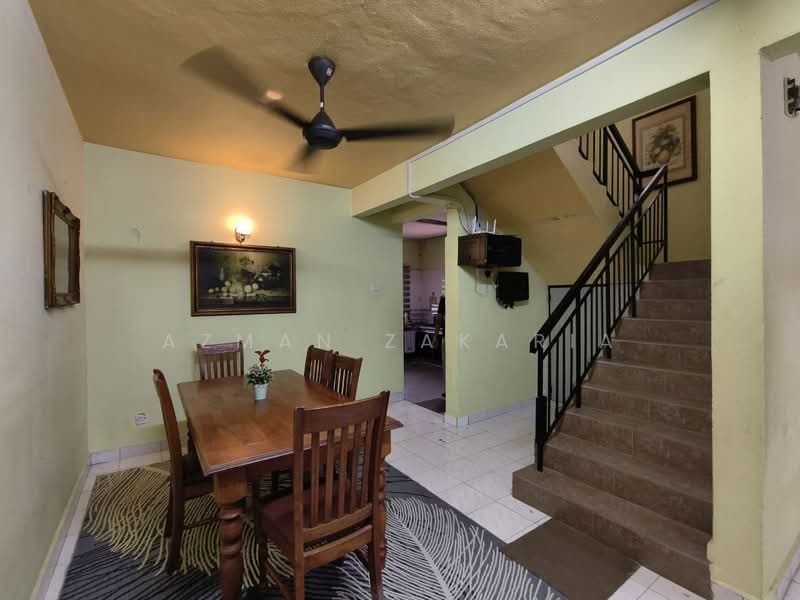 2-storey Terraced House for Sale in Seksyen 20 (Shah Alam) - AZMAN ZAKARIA - Dining Room - PropertyGuru.com.my