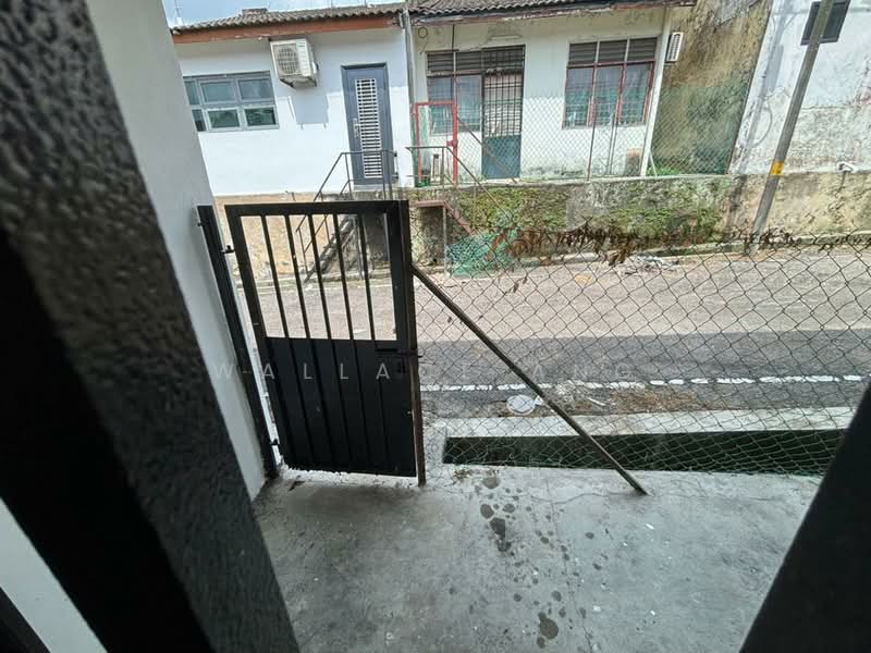 Rumah Teres 1 Tingkat untuk Dijual di Taman Sutra (Kulai) - Wallace Ang - Exterior - PropertyGuru.com.my