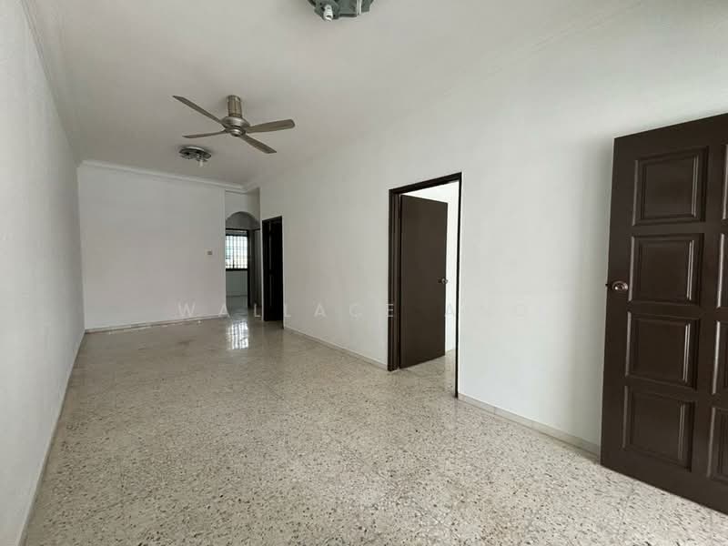Rumah Teres 1 Tingkat untuk Dijual di Taman Sutra (Kulai) - Wallace Ang - Living Room - PropertyGuru.com.my