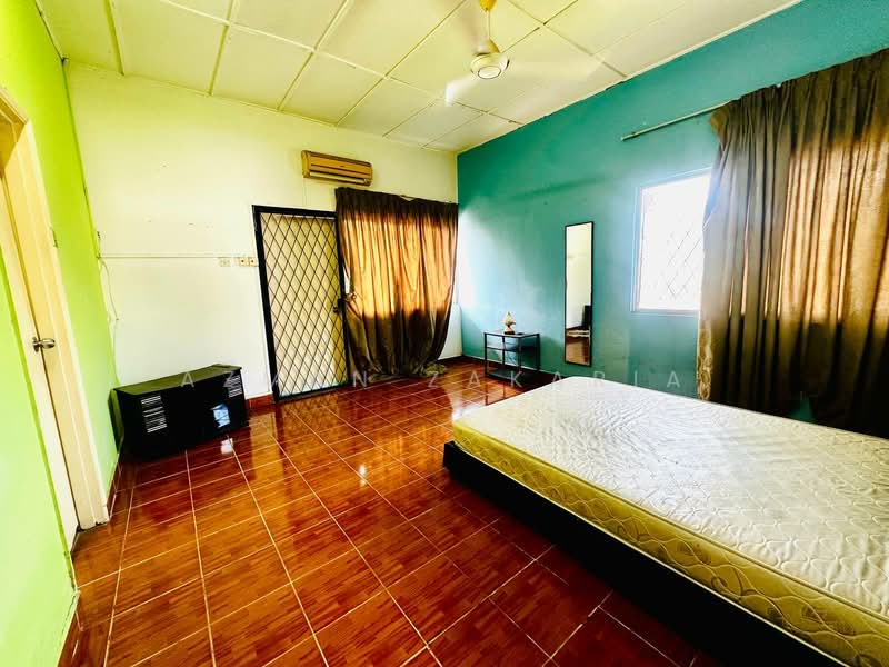 Rumah Teres 2 Tingkat untuk Dijual di Taman Dagang (Ampang) - AZMAN ZAKARIA - Bedroom - PropertyGuru.com.my