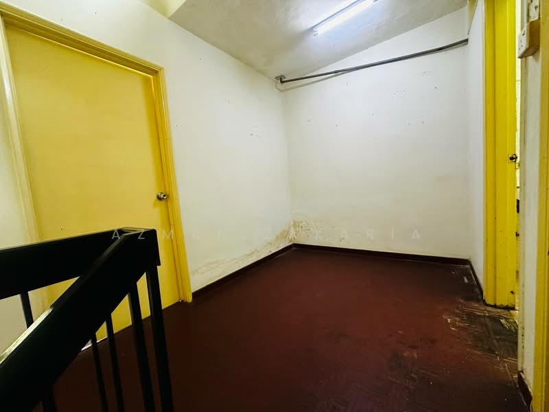 Rumah Teres 2 Tingkat untuk Dijual di Taman Dagang (Ampang) - AZMAN ZAKARIA - Entrance - PropertyGuru.com.my