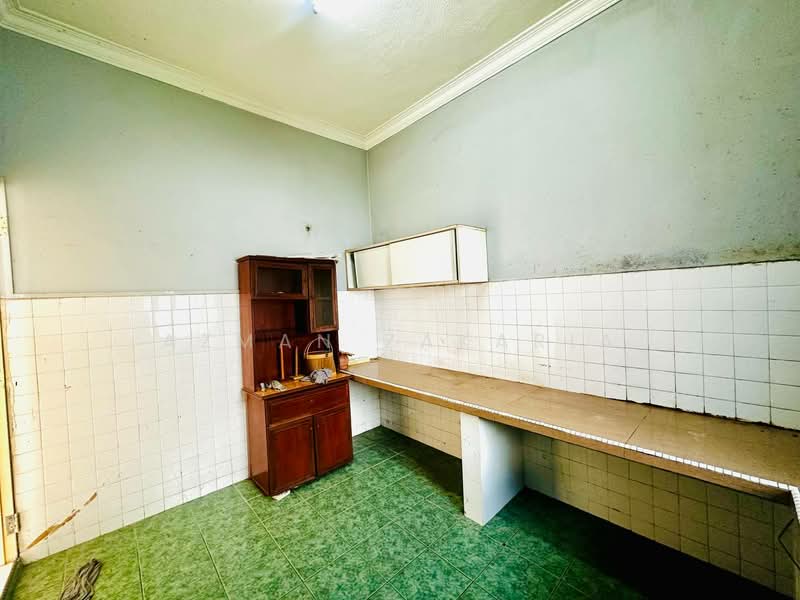 Rumah Teres 2 Tingkat untuk Dijual di Taman Dagang (Ampang) - AZMAN ZAKARIA - Kitchen - PropertyGuru.com.my