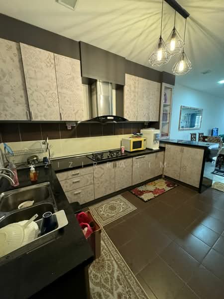Rumah Teres 2 Tingkat untuk Disewa di Bandar Baru Salak Tinggi (Sepang) - Azizirrahim . - Kitchen - PropertyGuru.com.my