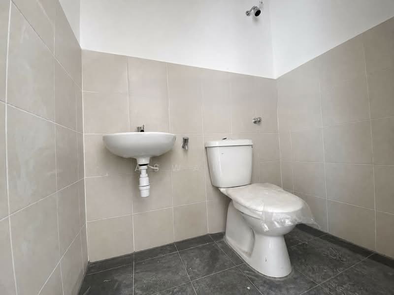 Rumah Teres 2 Tingkat untuk Dijual di Tasek Gelugor (Penang) - Aswad . - Bathroom - PropertyGuru.com.my