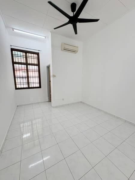 Rumah Teres 1 Tingkat untuk Dijual di Taman Puteri Wangsa (Ulu Tiram) - Bess Wong - PropertyGuru.com.my