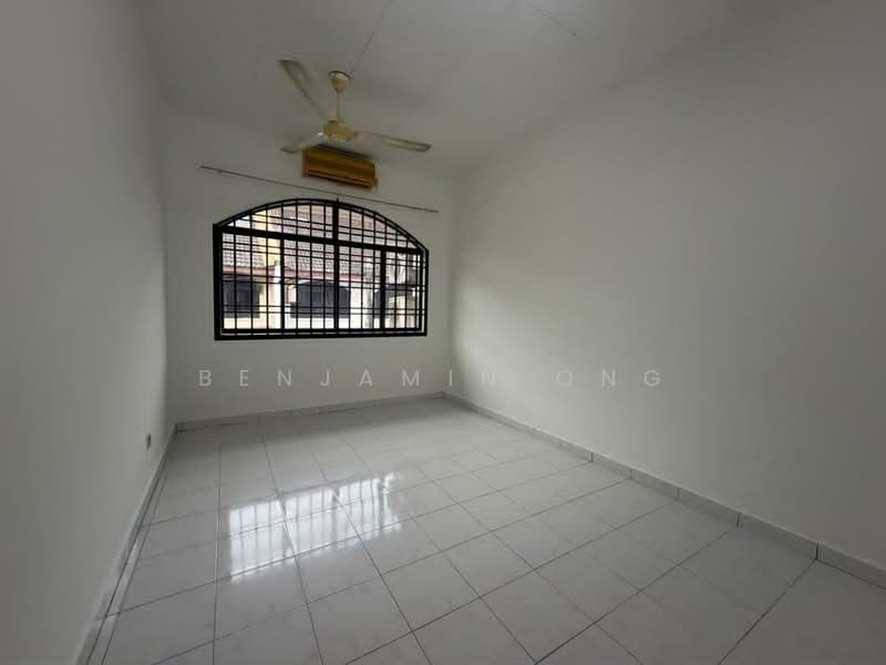 2-storey Terraced House for Rent in Taman Bukit Mewah (Tampoi) - Benjamin Ong - Interior - PropertyGuru.com.my